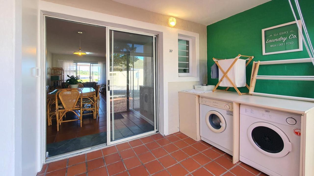 Escape To Paradise: Beachside Apartment เจฟฟรีส์เบย์ ภายนอก รูปภาพ